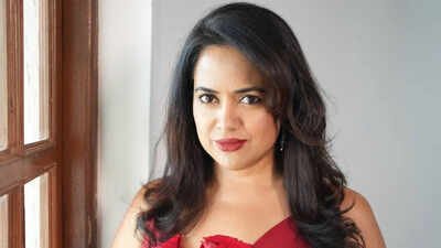 Sameera Reddy recalls spending lakhs on luxury brands to ‘fit in’ at 24: ‘I bought things so people would think I had arrived’ |