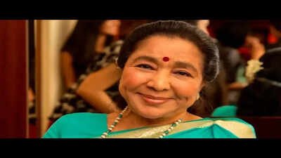 When Asha Bhosle belted out the lyrics to ‘Khatouba’ and revealed how she drew inspiration from Middle Eastern songs |