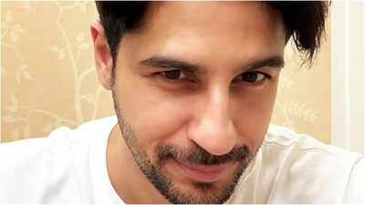 Sidharth Malhotra sports baby Saraayah’s bow clip in an adorable ‘girl dad’ photo, fans call him ‘Pookie’ |