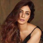 Tabu buys Rs 10 crore apartment in Mumbai’s Versova; deal includes two parking spaces – Report | Hindi Movie News