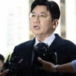 South Korean police seek to arrest Bang Si-Hyuk, K-pop music mogul behind BTS success |