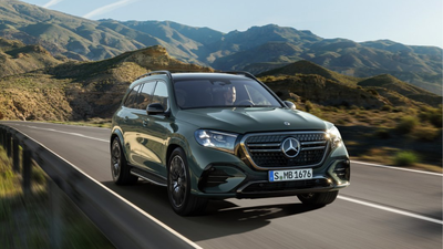 2026 Mercedes-Benz GLS revealed: Gets cloud-based suspension!