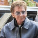 Barry Manilow Makes First Public Appearance After Lung Cancer Surgery at 82 |