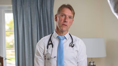 Uk Doctor Suspended: UK doctor struck off for working while suspended after asking Muslim patient to remove niqab three times | World News