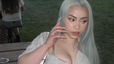 Ice Spice: Ice Spice gets slapped by fan during wild McDonald’s fight in Los Angeles