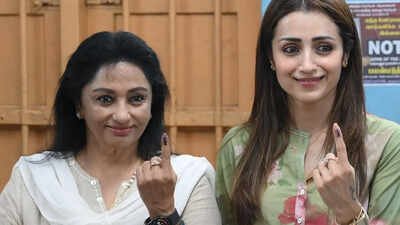 Trisha casts vote along with her mother in Chennai; ‘Karuppu’ actress ENCOURAGED CITIZENS to VOTE at the poll booth |