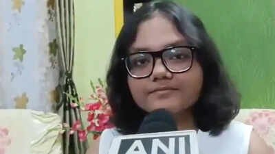 2 marks less in Class 10, 100% in Class 12: ISC topper Anushka Ghosh turns her ICSE miss into perfect score