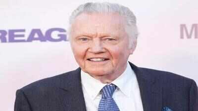 Jon Voight: Angelina Jolie’s father Jon Voight pleads to see actress one last time before she quits LA amid Cecil B. DeMille estate listing | English Movie News