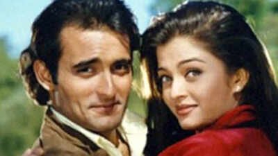 Akshaye Khanna: ‘Dhurandhar’ star Akshaye Khanna’s old dance video with Aishwarya Rai will take you back to nostalgic 90s | Hindi Movie News