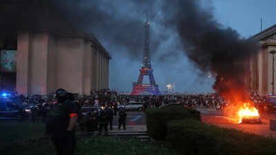 One dead and 780 arrested as PSG’s Champions League celebrations descend into chaos | Football News