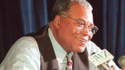 James Earl Jones Quotes: Wisdom of Mufasa in The Lion King |