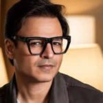 Vivek Oberoi guides Karan Kundrra on ‘Desi Bling’; recalls bridge proposal to wife Priyanka Alva: ‘Felt like a movie scene’ | Hindi Movie News
