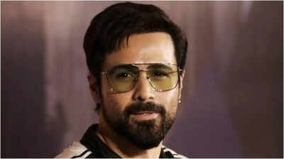 Emraan Hashmi’s film shoot in Haridwar faces trouble, the ‘cafe and bar’ signboard triggers uproar, video goes viral |