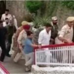 Akshay Kumar seeks blessings at Mata Vaishno Devi temple ahead of ‘Welcome To The Jungle’ release, fans rush for selfies |