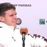 Watch: Jakub Mensik suffers painful cramp during presser after French Open 2026 quarterfinal win | Tennis News