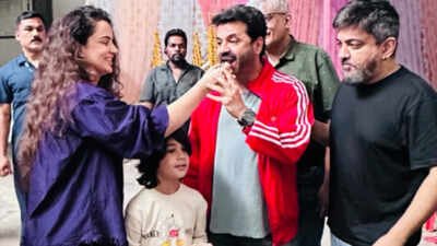 Queen 2 Movie: Kangana Ranaut wraps up shooting for ‘Queen 2’, shares joyful glimpse from wrap-up celebrations with cast and crew | Hindi Movie News