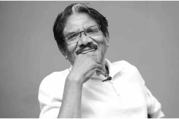 Chiranjeevi, Vijay, Pawan Kalyan, Allu Arjun mourn Tamil cinema legend