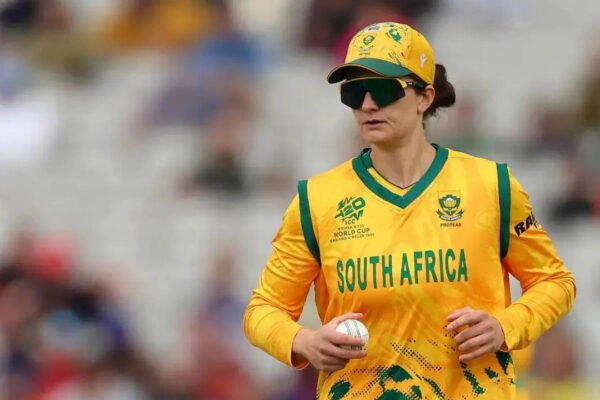 South Africa Women 2/0 in 0.2 Overs