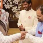 Panchayat’s Binod aka Ashok Pathak recalls meeting PM Narendra Modi: ‘He greeted me with ‘Sun raha hai na Binod?” |