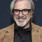Robert Carradine’s Untold Struggles: Final Days & Mental Health Battle Exposed |