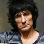 Ronnie Wood has to repaint his GBP 7 million mansion’s main door: Bright pink hue not acceptable as per authorities |