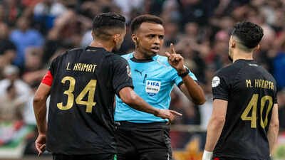 Somalian World Cup referee receives hero’s welcome after US entry denial – Watch | Football News