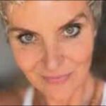 Tracy Shaw Cancer Treatment: Tracy Shaw breaks down after talking up about cancer treatment: Says ‘There’s no strength left’ | English Movie News
