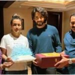 Bandla Ganesh invites Mahesh Babu to daughter’s wedding; meets ‘Varanasi’ star with family | Telugu Movie News