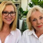 Friends star Lisa Kudrow recalls eerie moments after her mother Nedra Stern’s death, says she believes her late mom ‘texted’ her from beyond: ‘It happened three times’ | English Movie News