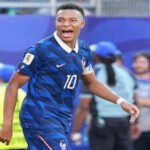 ‘Despicable woman’: Kylian Mbappé explodes at Paraguay senator over racist attack | Football News