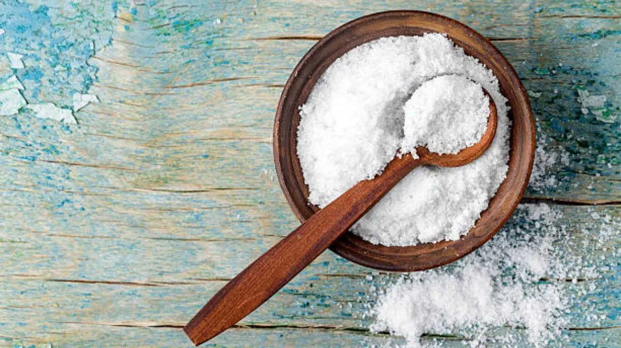 5 Ways Salt Bowls Can Improve the Energy in Your Home