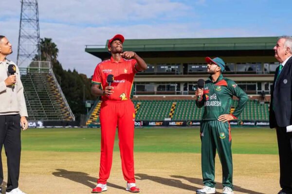 Zimbabwe 73/8 in 21.2 Overs