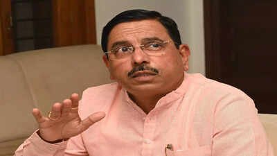 “I accept it with humility”: Pralhad Joshi assumes charge as Union education minister