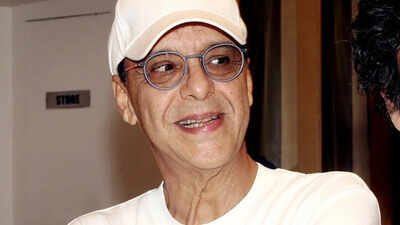 Vidhu Vinod Chopra buys Pali Hill apartment; shells out Rs 7.75 crore to acquire flat from Rakeysh Omprakash Mehra’s production company |
