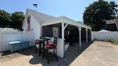 She spent 10 months restoring a 160-year-old house; now Lauren Iraeta is reconnecting former families with pieces of their history
