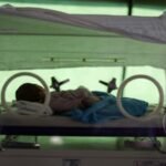Indonesian woman gives birth under torchlight during magnitude 7.7 earthquake | World News