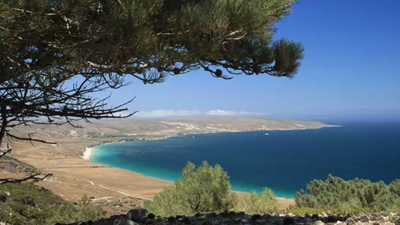 In 1986, a ranching family sold California’s 53,000-acre Santa Rosa Island to the US for nearly $30 million; they retained about 7 acres and the right to stay for another 25 years
