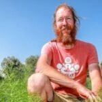 A Belgian farmer says he has not irrigated outdoor crops for 26 years; dig just 5 to 10 cm below the dry-looking surface and the soil is still moist