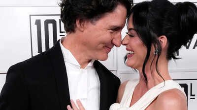 ‘Who introduced them?’ US senator says it’s odd to see Justin Trudeau frolicking around Katy Perry; ‘He used to be in charge of a whole country’