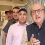 Anupam Kher hops on viral ‘Mere Mehboob Qayamat Hogi’ trend from CJP protest with ‘Khosla Ka Ghosla 2’ co-stars Boman Irani, Ranvir Shorey and Pravin Dabas ahead of August release – WATCH | Hindi Movie News