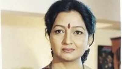 ‘Mahabharat’, ‘Baazigar’ actor Aasha Singh Jaiswal known for mimicking Meena Kumari, passes away in Mumbai, her son confirms the news, calls her ‘Iron Lady’ | Hindi Movie News