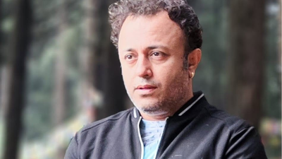 Bengali actor Jaayjeet Banerjee escapes serious injury after speeding lorry hits his car; says, ‘I could have been seriously injured’ | Bengali Movie News