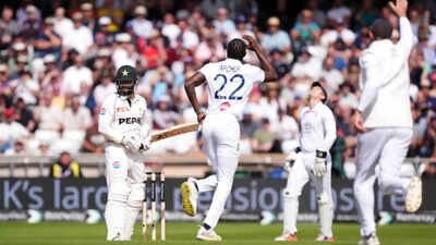 Headingley horror! Pakistan create unwanted Test record in crushing England defeat | Cricket News