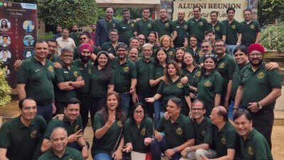 ISB&M Alumni Reunite After 25 Years, Pledge Continued Support to Build a Knowledge-Driven Generation