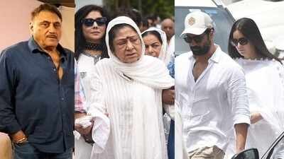 Aruna Irani looks devastated at husband Kuku Kohli’s funeral, Vicky Kaushal, Katrina Kaif, Rohit Shetty and other celebs arrive to pay last respects: PICS inside | Hindi Movie News
