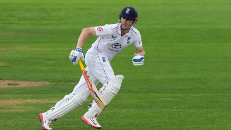 England 81/3 in 22.0 Overs