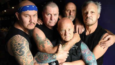 Rose Tattoo frontman Angry Anderson suffers cardiac arrest; in hospital seeking medical treatment |