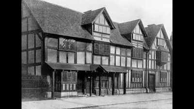 Shakespeare’s birth home was about to be shipped to the US in 1847; the Shakespeare Trust had to buy it for £3,000 to save it from a showman who wanted to make it a theme park attraction