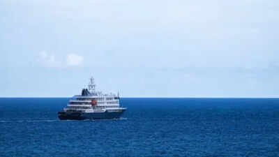 Slow boat to Amsterdam ships cargo using sail power