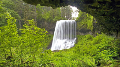 20-year-old tourist dies in US after falling from 170-feet waterfall while posing for photos